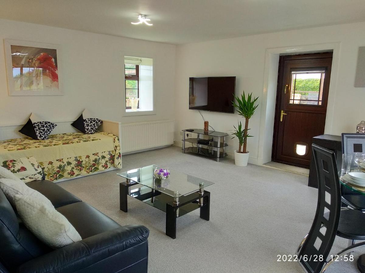 Cottage With Panoramic Views Kirk of Shotts Exterior foto
